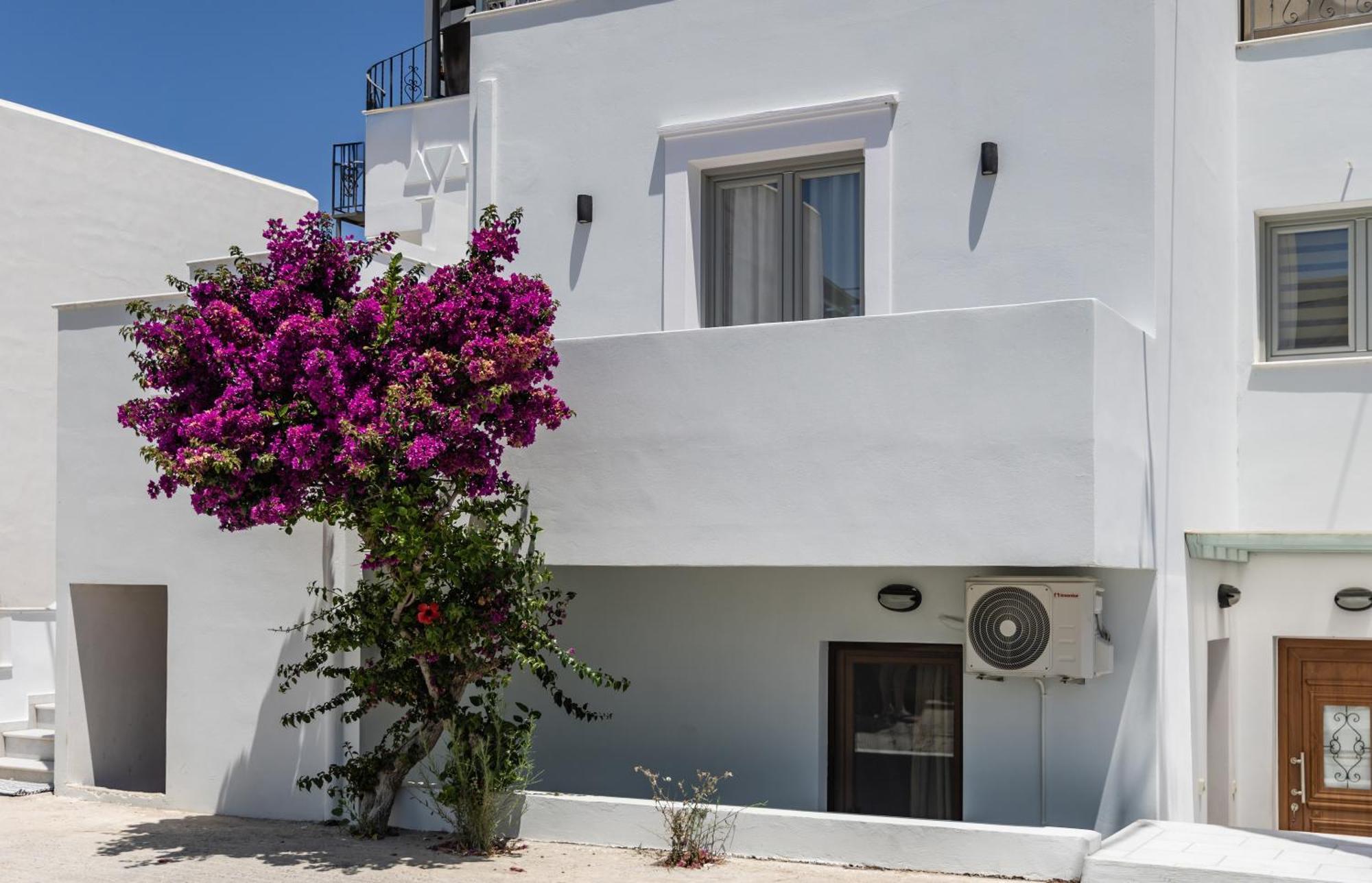 George'S Apartments Naxos City Bagian luar foto